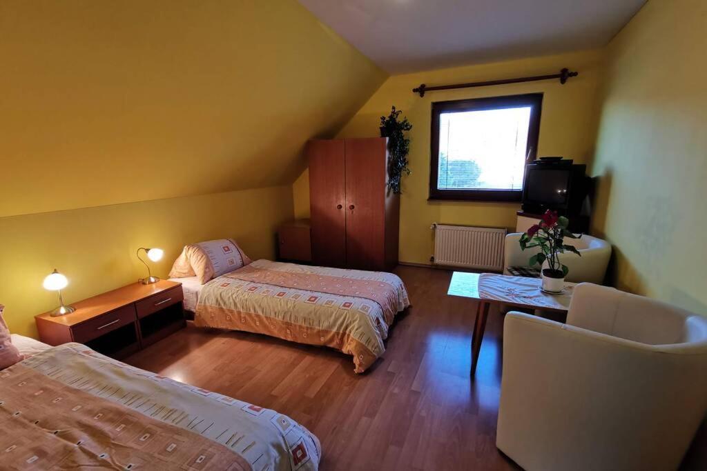 Apartman Adrianka Турчьянске-Теплице Экстерьер фото